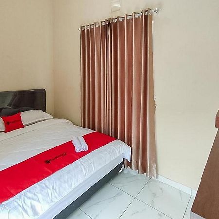 Hotel Reddoorz Near Bns Batu Tlekung Exterior foto